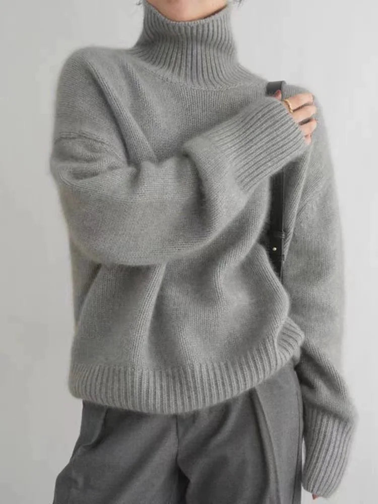 Alecia | Women’s Luxury Cashmere Turtleneck Sweater